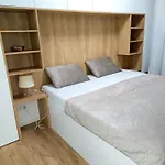 Como, Private Parking Free Appartement Košice
